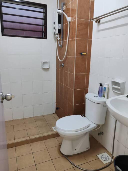 Monkey Canopy Sg Long Cosyhome 3R3B 8-10Pax Kajang Exterior foto